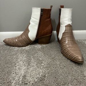 Arider Gril western boots! Size 9